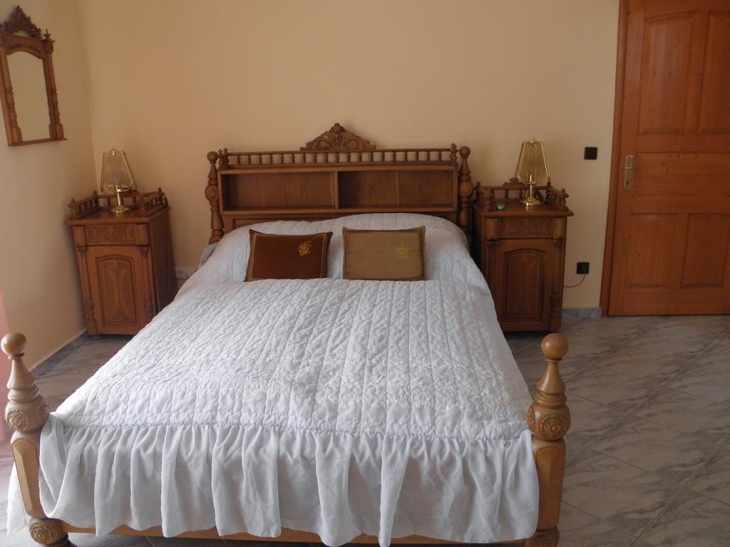 Kristaly Apartman Bed & Breakfast เฮวิซ ภายนอก รูปภาพ